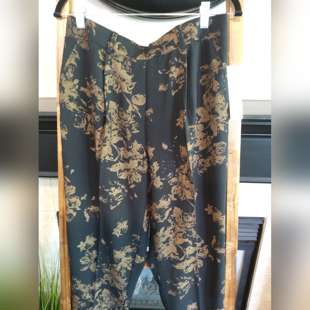 Elegant Black and Brown Floral Trousers - Picture 2 of 9
